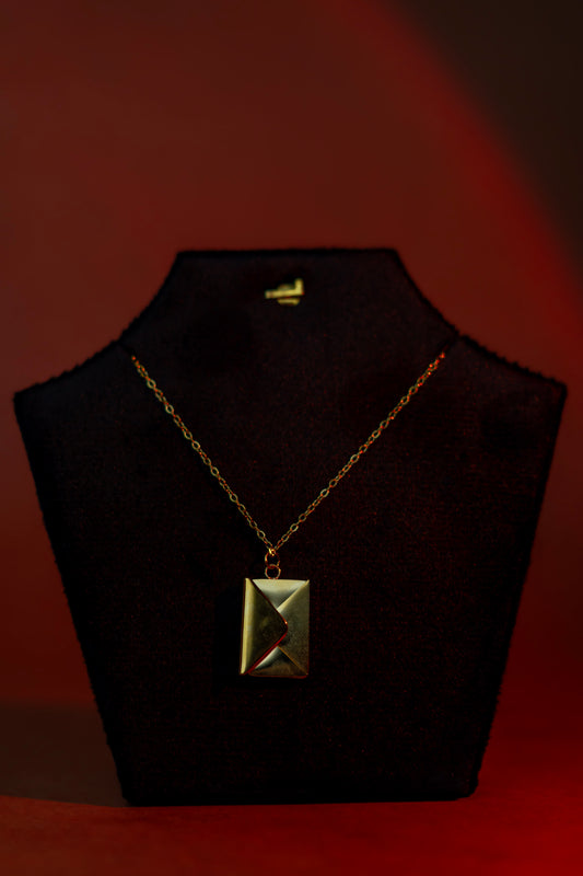 The love letter pendant