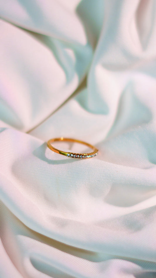 minimal studded gold ring